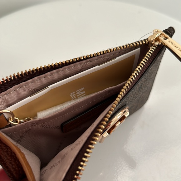 Michael Kors Fulton Small Top Zip Coinpouch Wallet - Picture 4 of 4